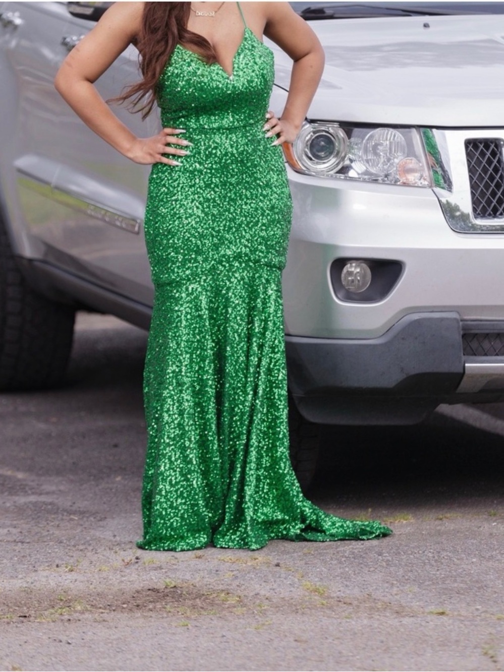 Sparkling Emerald Sequin Maxi Dress with Spaghetti Straps